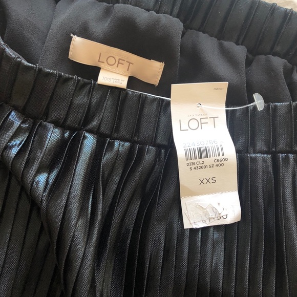 Loft Shimmer Metallic Pleated Skirt- Black - Picture 4 of 5